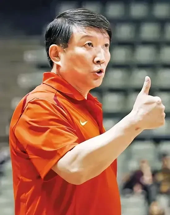 印尼队横扫韩国队，陈雨菲扛起全队