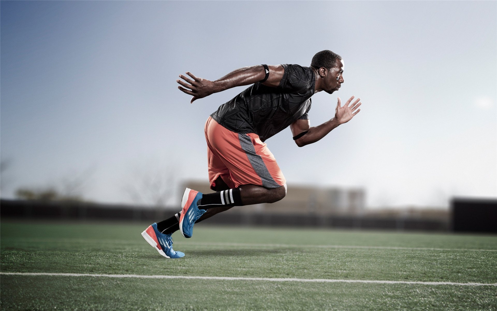 绝杀与碾压，当非洲雄狮咬碎巴萨，曼城铁腰正编织王朝序章