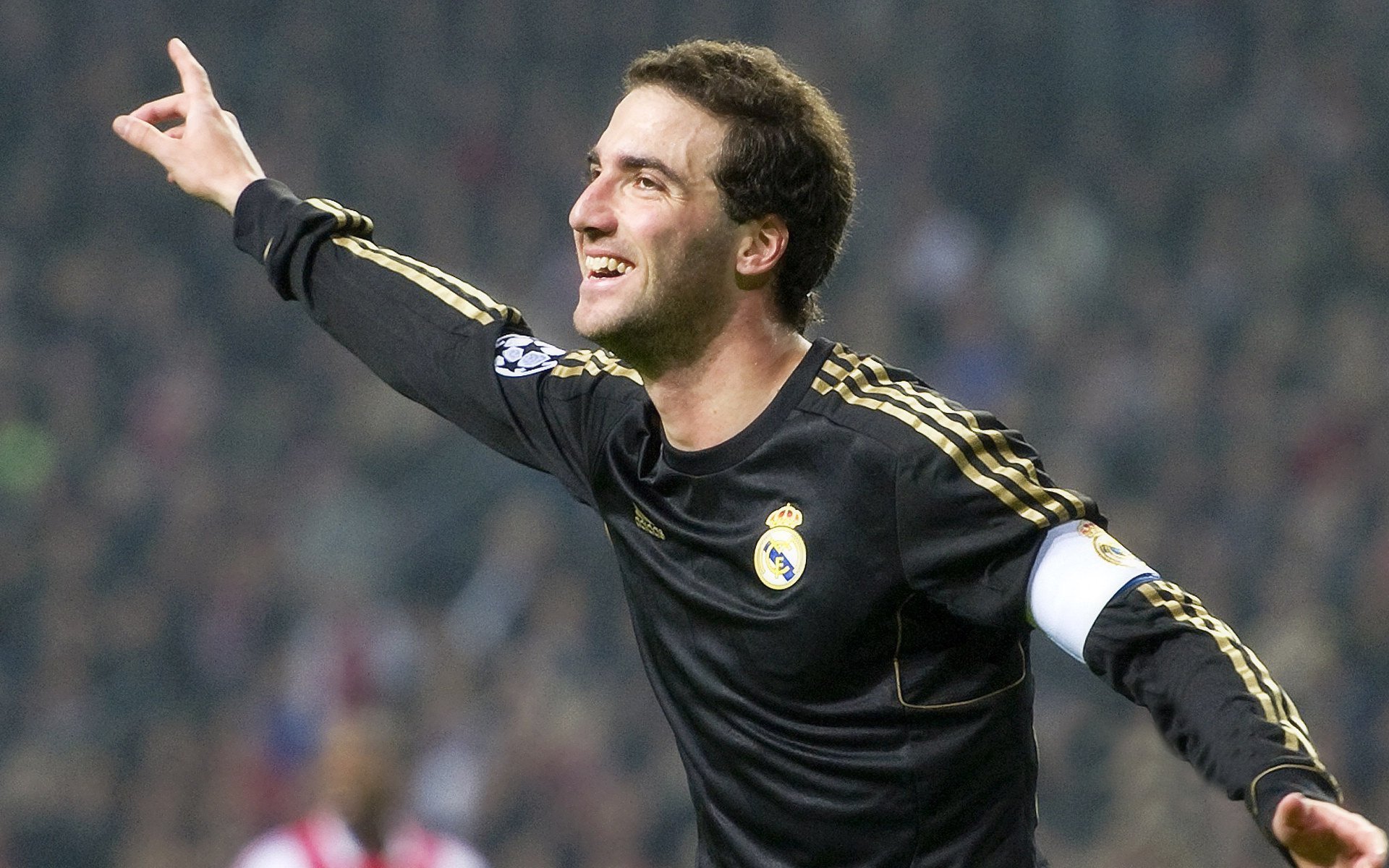 爱游戏-阿什拉夫爆发，威尔士生死战取胜土耳其，一场定义荣耀与未来的对决